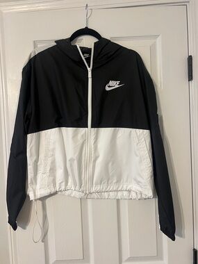 Nike Black & White Colorblock Hooded Bomber Jacket